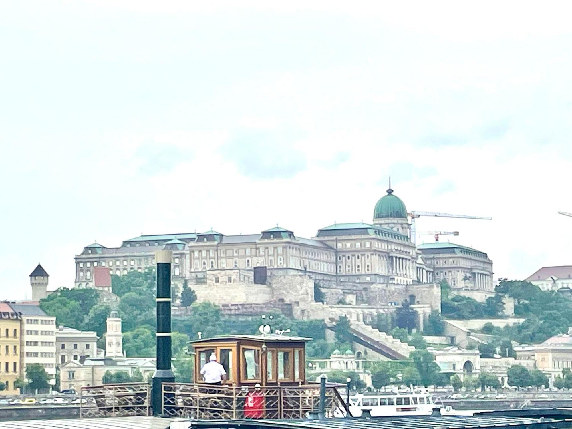 Orange Pearl Apartment 3 Rooms Next To Danube Budapest Exterior photo
