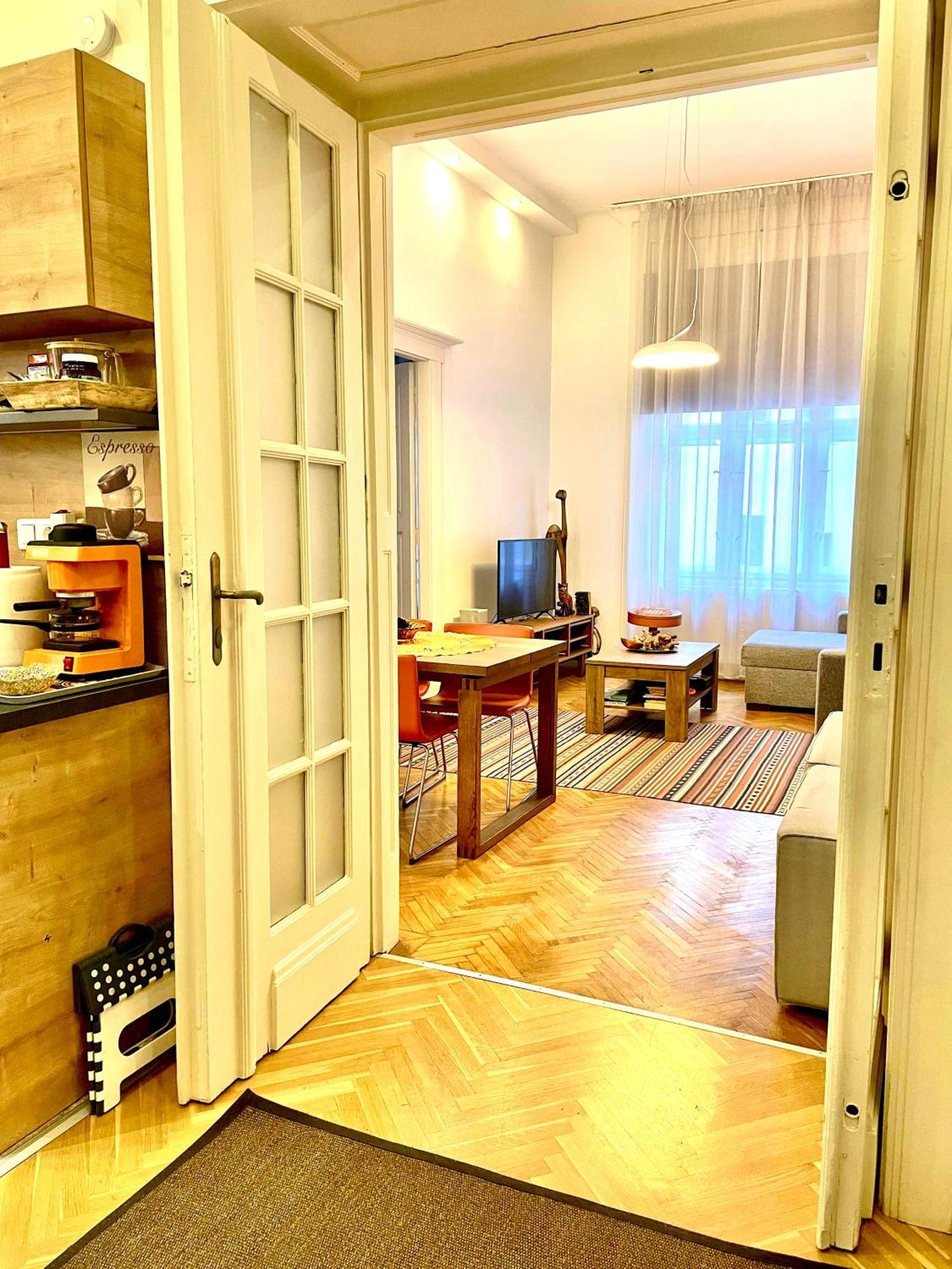 Orange Pearl Apartment 3 Rooms Next To Danube Budapest Exterior photo
